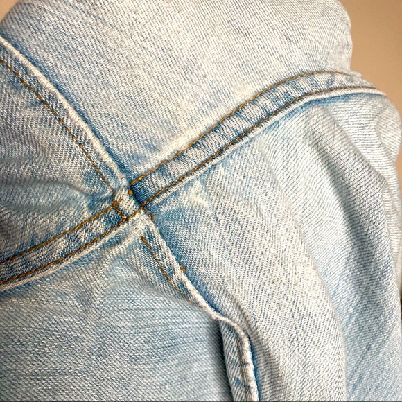 American Eagle Boot Cut Destructed Jeans - Picture 6 of 8